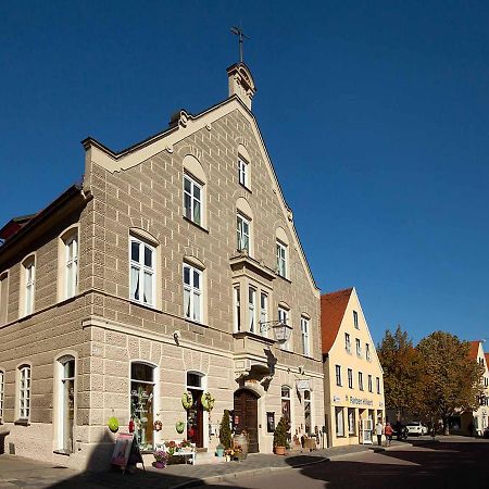 Hotel Weinstube Sinas Brettl Nördlingen Zewnętrze zdjęcie